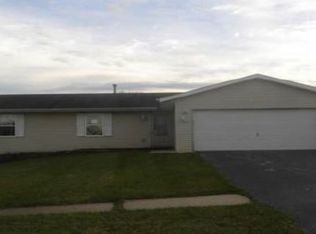 2673 Bainburg Dr, Rockford, IL 61109