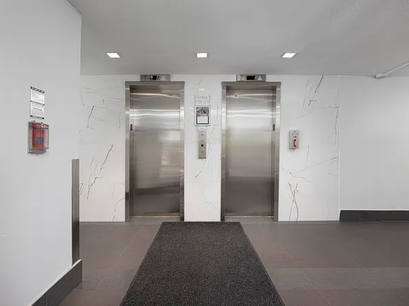 100 Cosburn Ave., 100 Cosburn Ave, Toronto, ON M4K 2G7