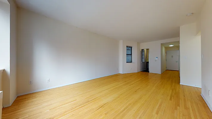 Rented by Bond New York | media 20