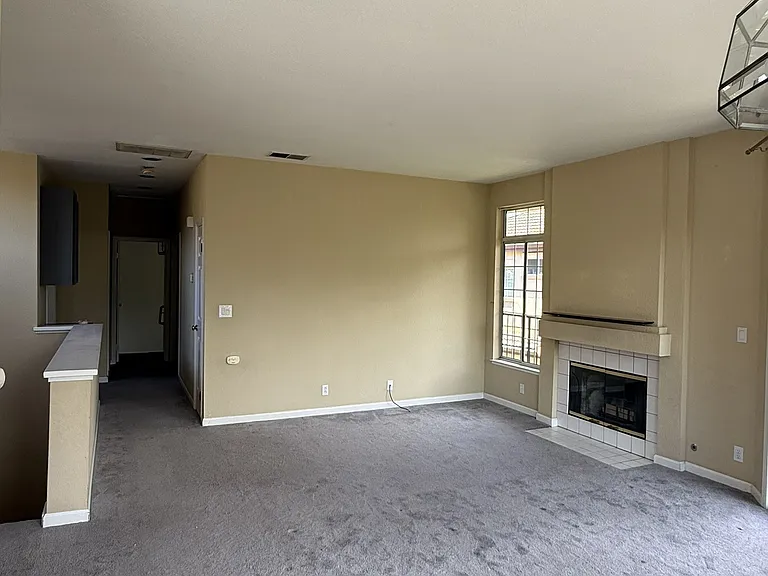 7676 Tuscany Dr — Photo 13