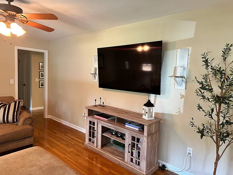 2204 N Dallerton Cir — Photo 14