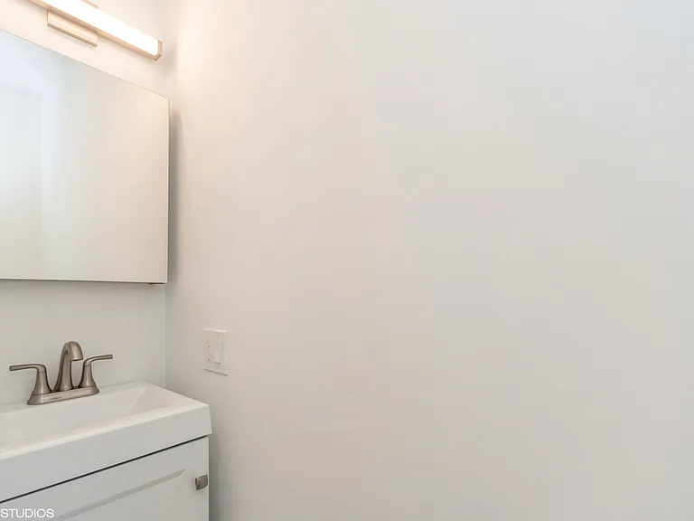 53 Burbank St #3 — Photo 10