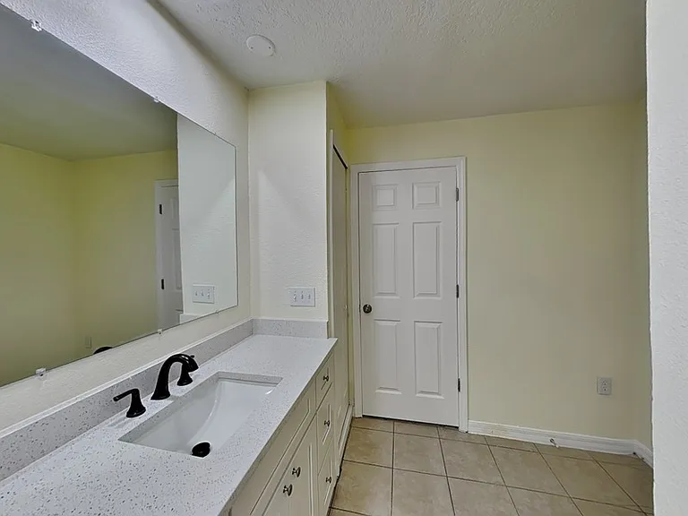465 Oak Dr — Photo 17