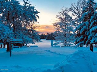 14 Fawn Hill Ct, Lake Ariel, PA 18436