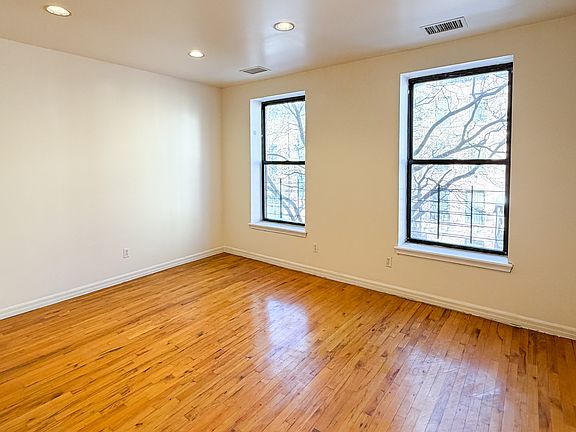 2nd image of 220 W 132nd St #2