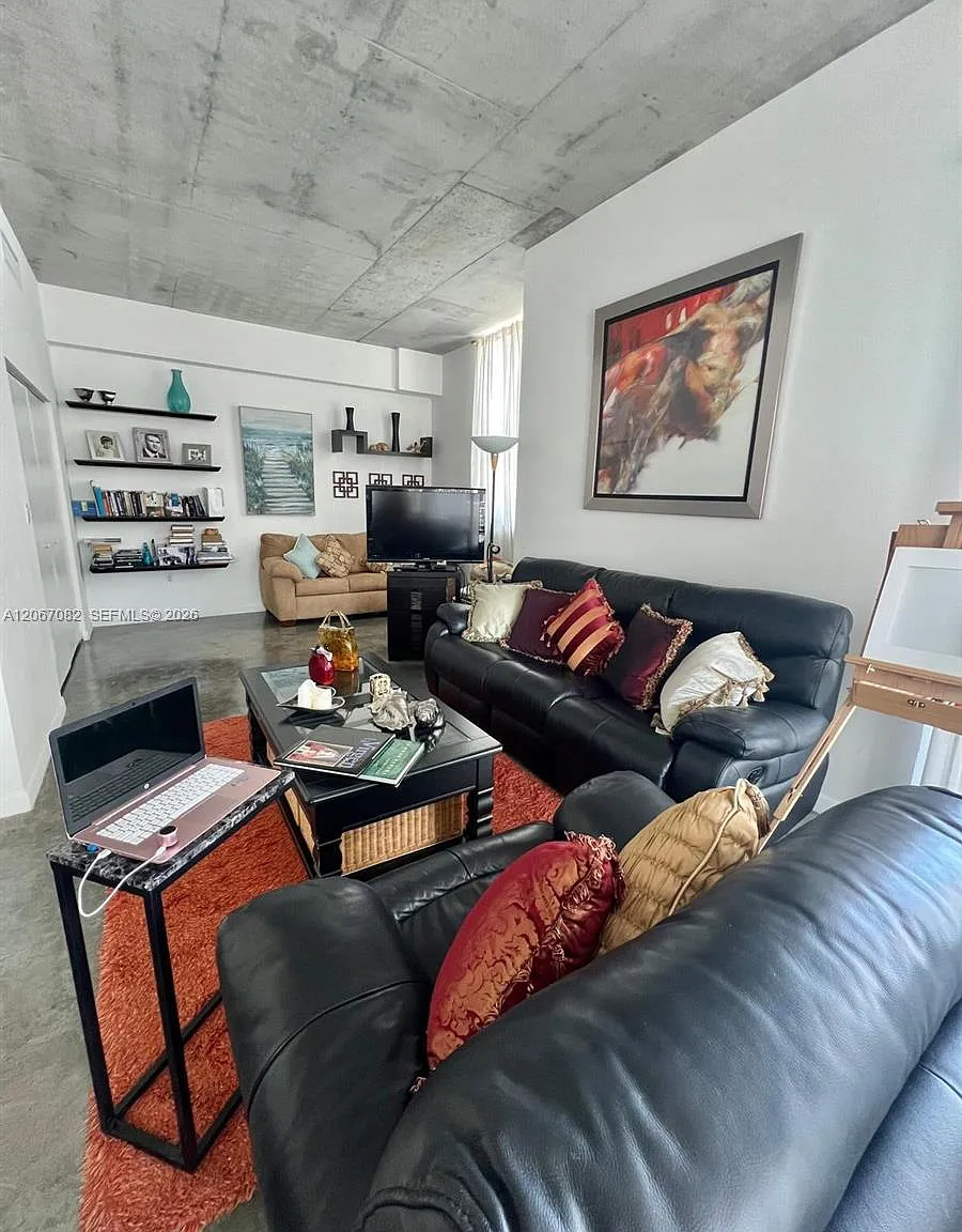 The Loft Downtown Ii Cond — Photo 4