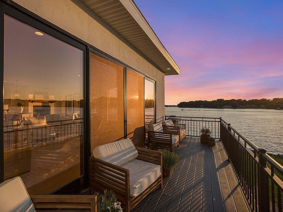 17409 Lake Beach Dr, Spring Lake, MI 49456 MLS 20047372 Zillow