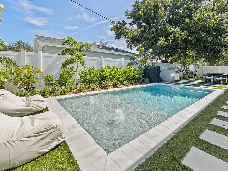 3701 W Leila Ave — Photo 2