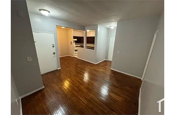 Building Photo - 57 Maple Ave #B2