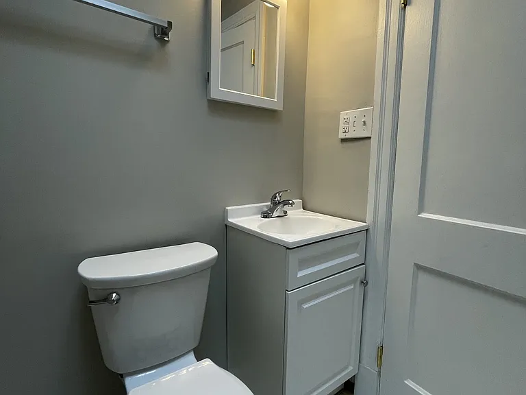 2644 W Lafayette Ave — Photo 38