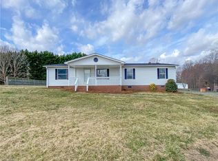 1079 Hill Rd, King, NC 27021