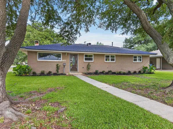 2214 Wakefield Ave, Bossier City, LA 71111