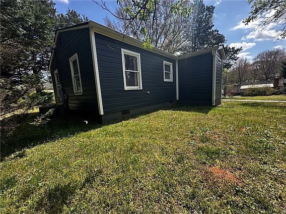 3rd image of 5 Robertson Way