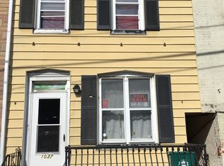 1037 Elm St, Reading, PA 19604