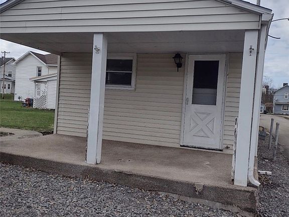 2nd image of 243 Kay St