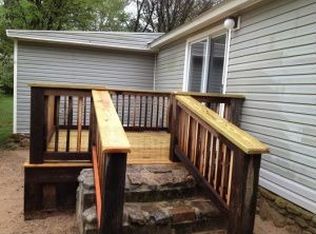 100 Cloud Ln, Russellville, AR 72802