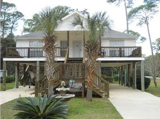 501 Chenault Ave, Dauphin Island, AL 36528