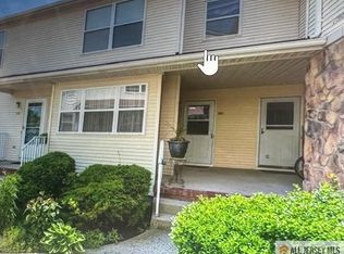 261 Dorset Ct, Piscataway, NJ 08854