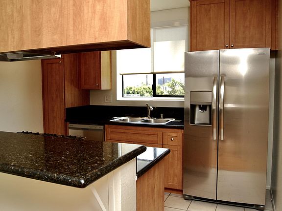 4th image of 1628 S Bundy Dr #237