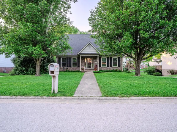 228 Wickliffe Rd, Frankfort, KY 40601
