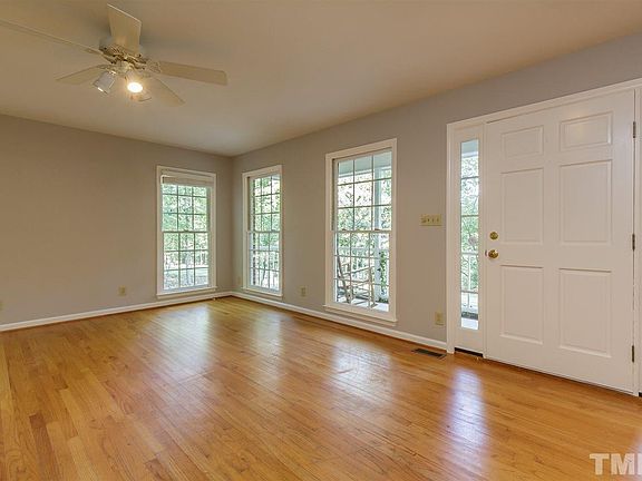 5th image of 3219 Alex Dr