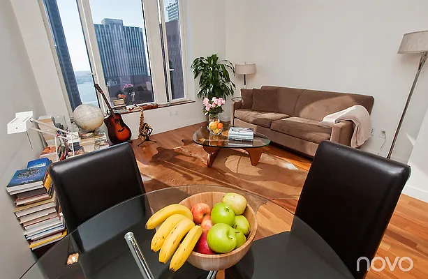 Rented by NOVO | media 33