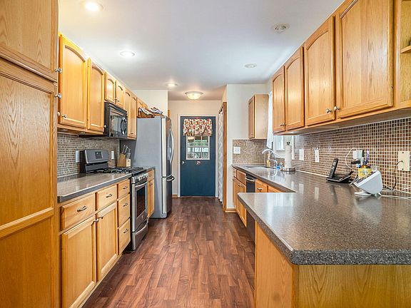 5th image of 505 Anthony Dr