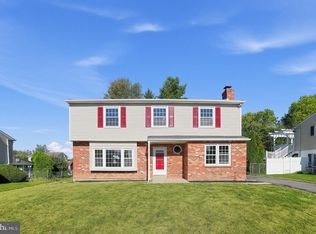 15 Mulberry St, Upper Chichester, PA 19061