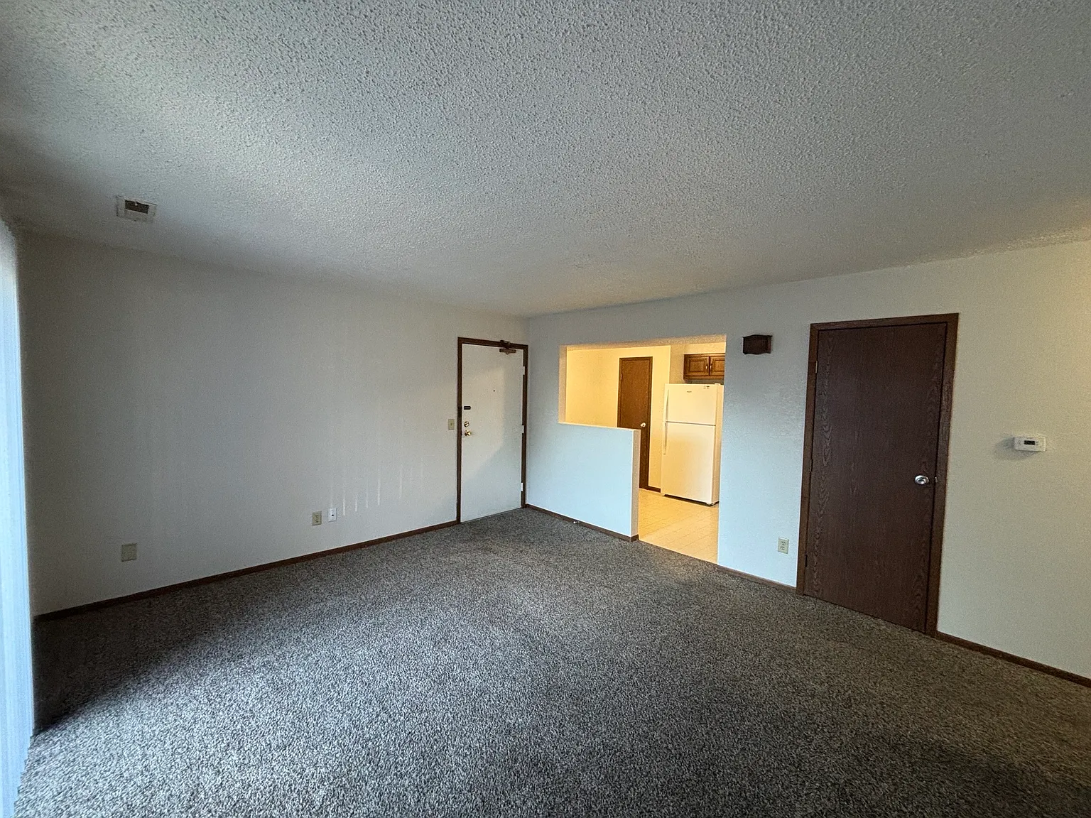 2 bed, $955 — Photo 2