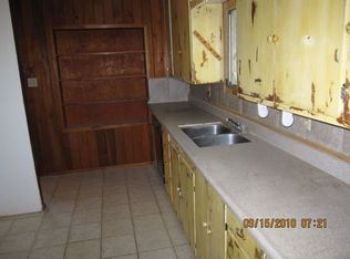 59720 Philippi Ln, Landers, CA 92285