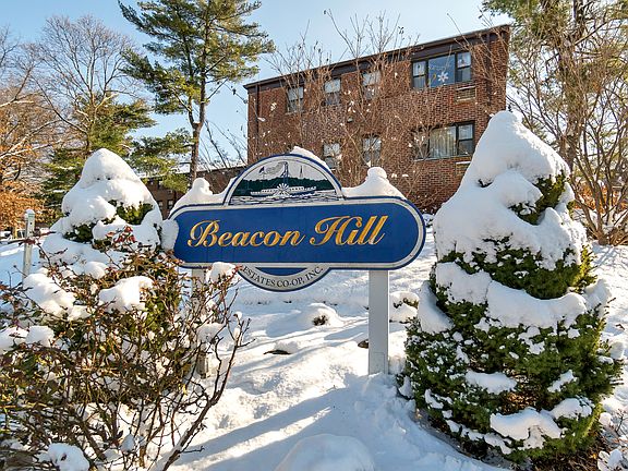 2nd image of 107 Beacon Hill Dr APT E10