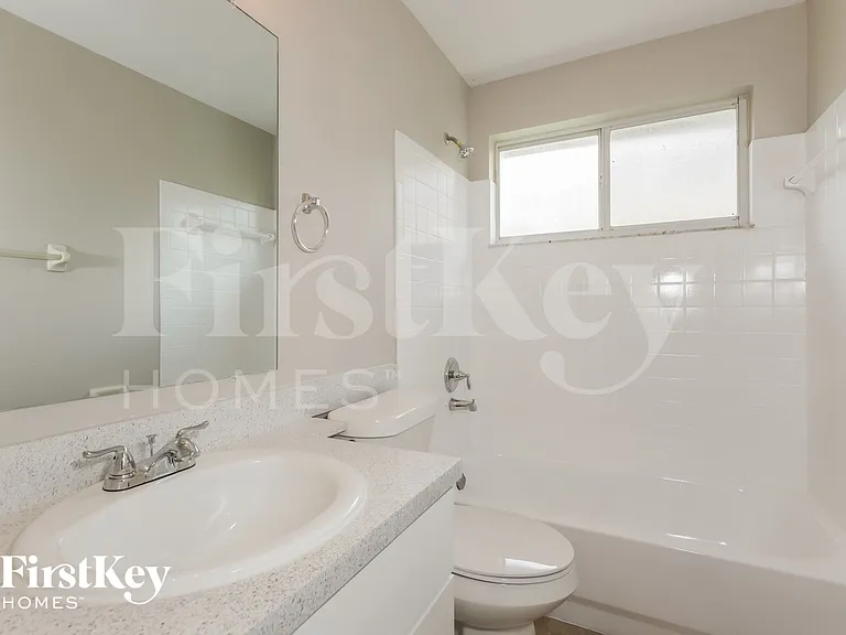 1403 Scotch Pine Dr — Photo 9