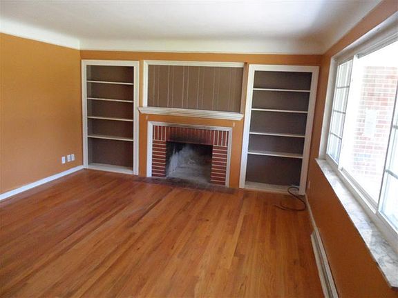 3rd image of 7541 Towerview Ln