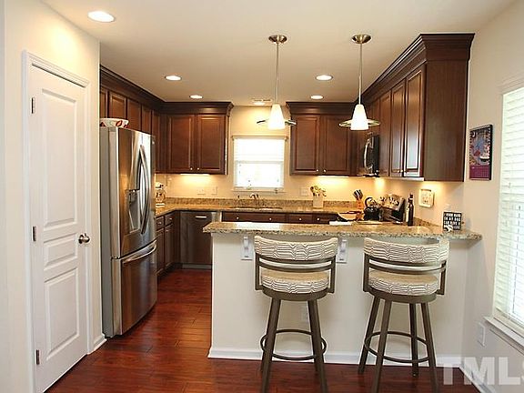 4th image of 1901 Bartlett Cir