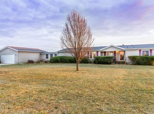 24239 Querry Cir, Lacygne, KS 66040