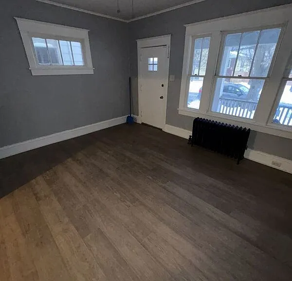 21 Edison St — Photo 2