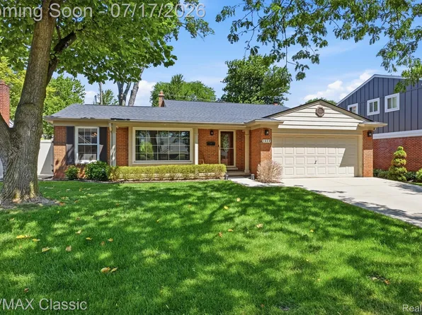 1628 Lexington St, Plymouth, MI 48170