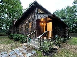 20 Lotus Ave, East Hampton, NY 11937