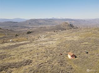 176 Round Up Rd, Oroville, WA 98844