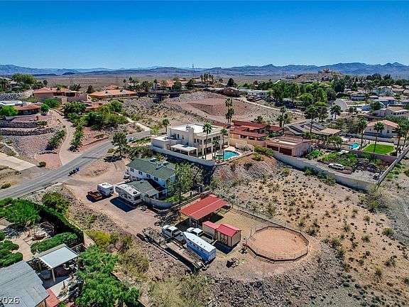 3rd image of 1424 Pueblo Dr
