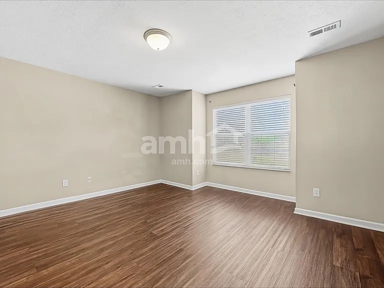 4449 Oakbank Ln — Photo 17