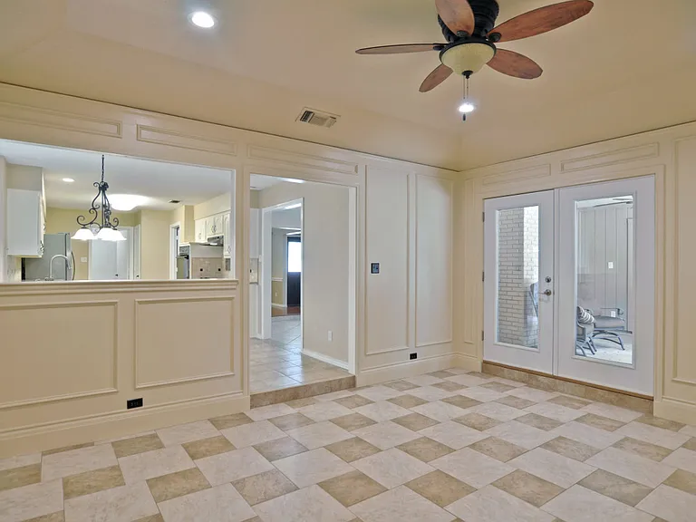 3700 Murphy Dr — Photo 8