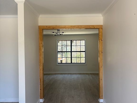 2nd image of 120 Maple St