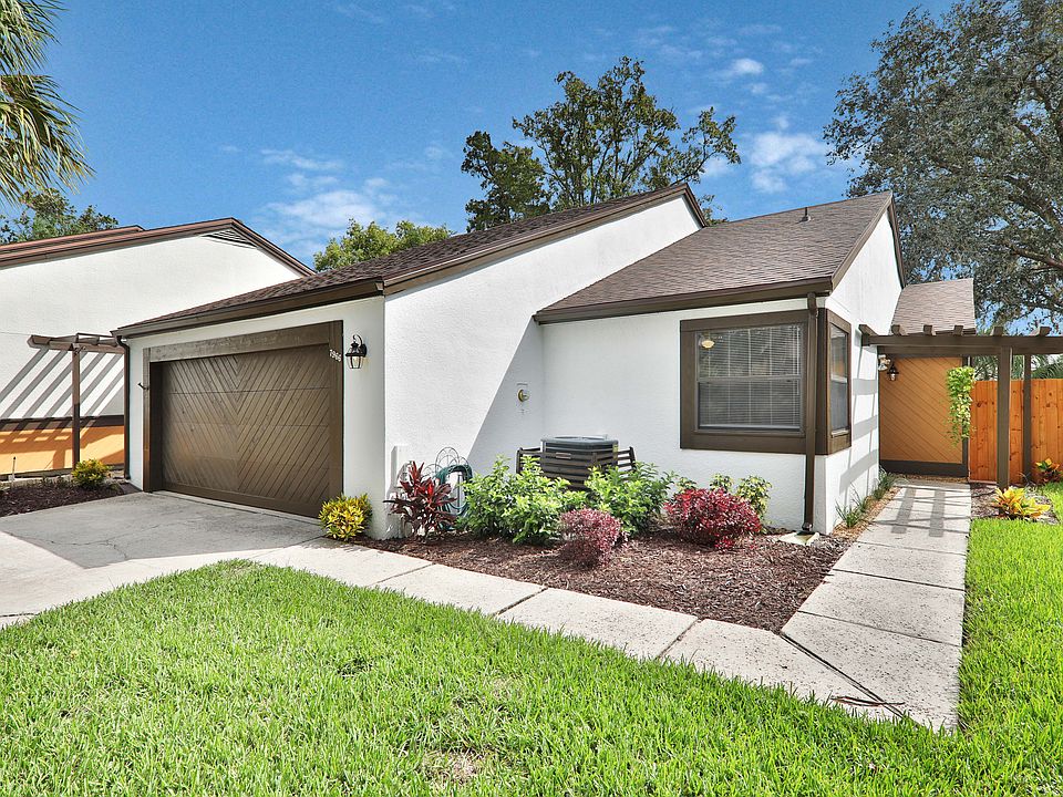 1st image of 7966 Linkside Dr