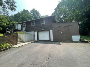 33 Muir Ave, Bristol, CT 06010