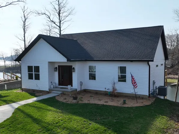 4033 N Denver Ct, Monticello, IN 47960