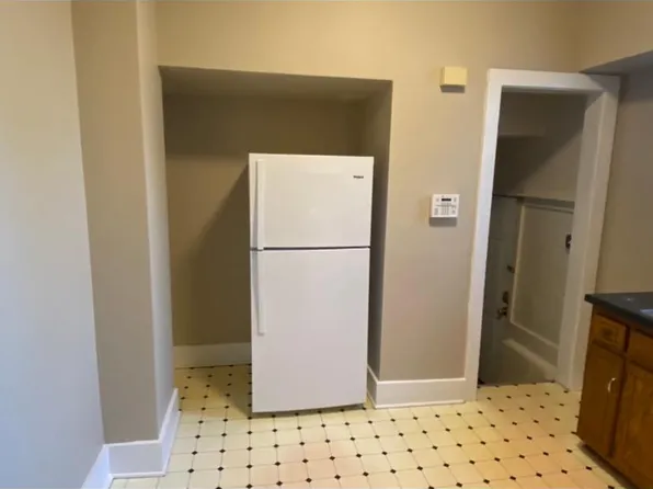 4526 N 39th St, Omaha, NE 68111