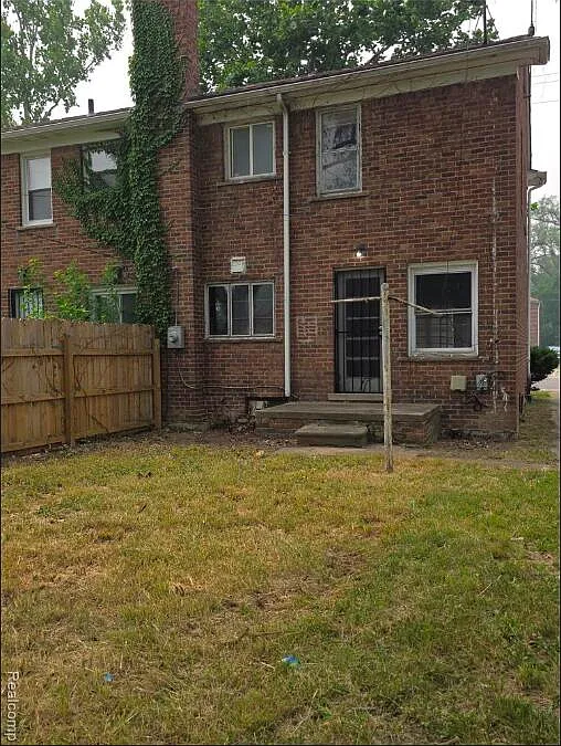 2 bed, 966 sqft, $1,050 — Photo 3