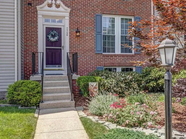7706 Effingham Sq, Alexandria, VA 22315