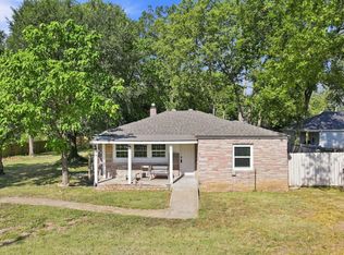 617 N Hillcrest Avenue, Springfield, MO 65802